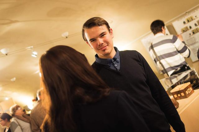 VÝSTAVA STUDENTI NA HRADĚ2 VÝSTAVA STUDENTI NA HRADĚ2
