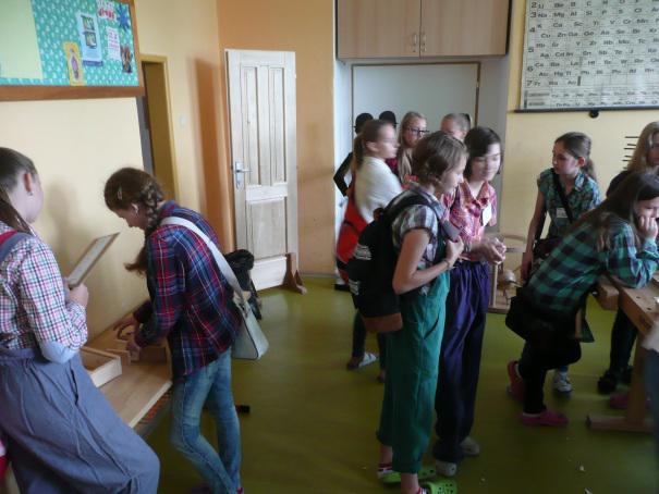 DEN ŘEMESEL NA ZŠ DUKELSKÁ DEN ŘEMESEL NA ZŠ DUKELSKÁ