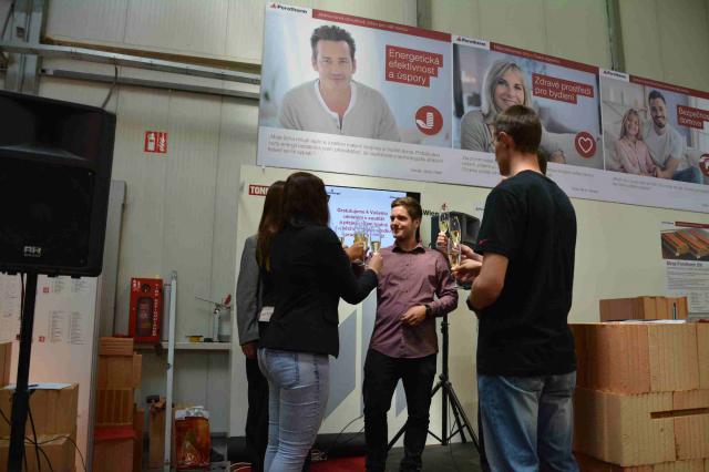 INTERVIEW S VÍTĚZKOU INTERVIEW S VÍTĚZKOU