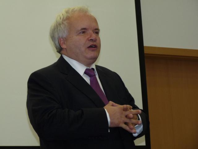 Beseda s europoslancem Beseda s europoslancem