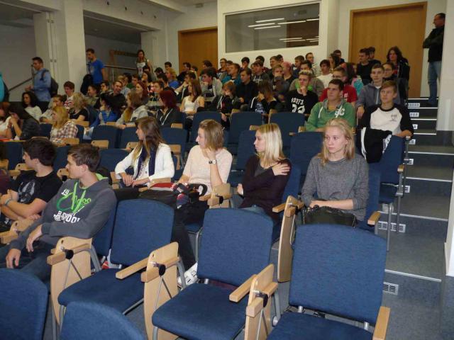 Beseda s europoslancem Beseda s europoslancem