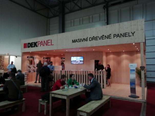 DŘEVAŘI ZA DŘEVEM DŘEVAŘI ZA DŘEVEM