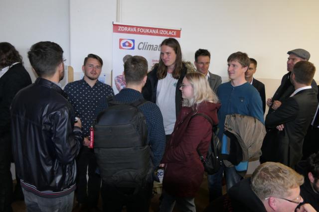 JEDNOU PRŮMYSLOVÁKEM, NAVŽDY PRŮMYSLOVÁKEM JEDNOU PRŮMYSLOVÁKEM, NAVŽDY PRŮMYSLOVÁKEM