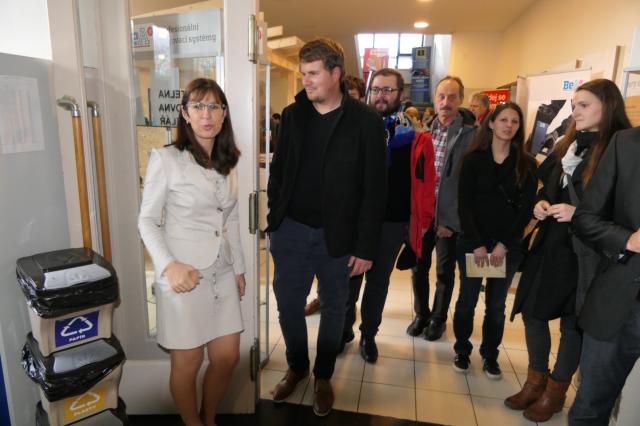 JEDNOU PRŮMYSLOVÁKEM, NAVŽDY PRŮMYSLOVÁKEM JEDNOU PRŮMYSLOVÁKEM, NAVŽDY PRŮMYSLOVÁKEM