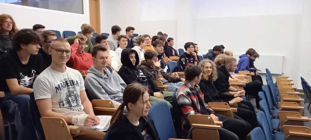 OPĚTOVNÉ SETKÁNÍ S BEOU OPĚTOVNÉ SETKÁNÍ S BEOU