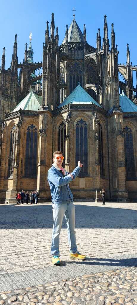 PRAHA STOVĚŽATÁ, ROMÁNSKÁ A GOTICKÁ + BANKSY PRAHA STOVĚŽATÁ, ROMÁNSKÁ A GOTICKÁ + BANKSY