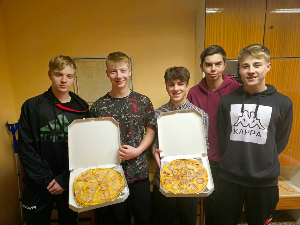 S novým rokem nové společné zážitky na DOMOVĚ MLÁDEŽE S novým rokem nové společné zážitky na DOMOVĚ MLÁDEŽE