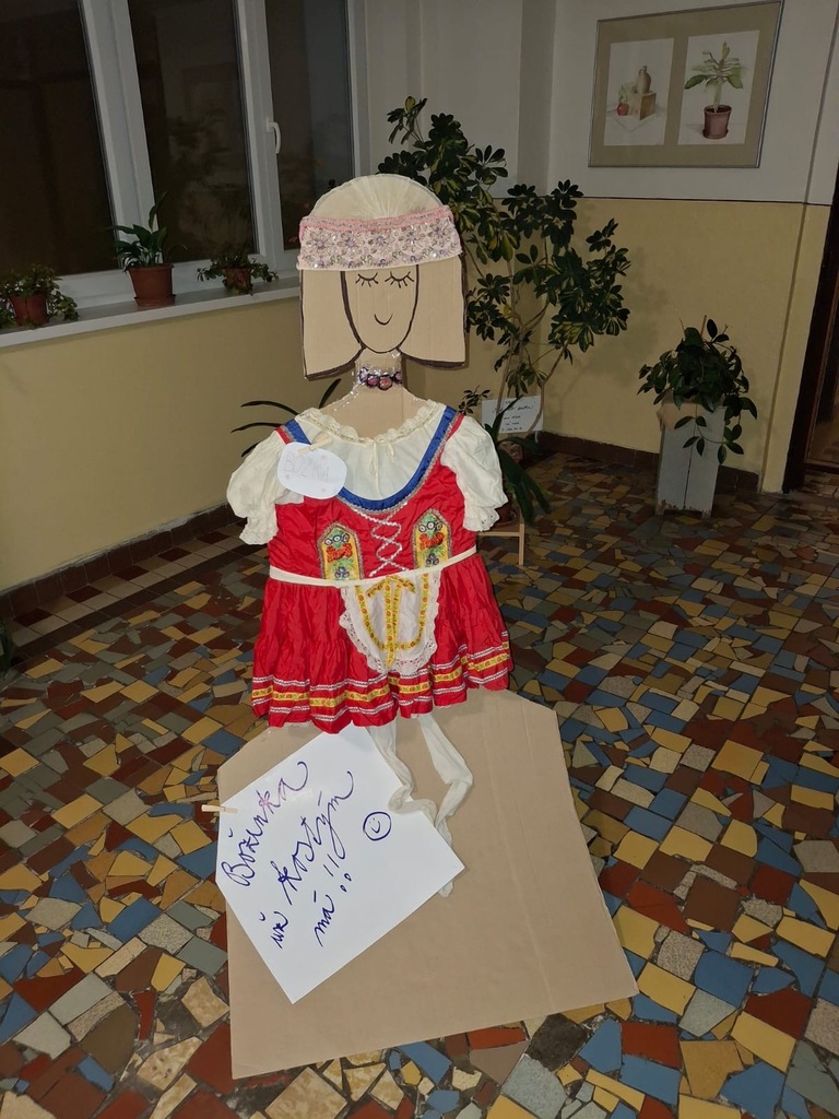 Maškarní na domově mládeže