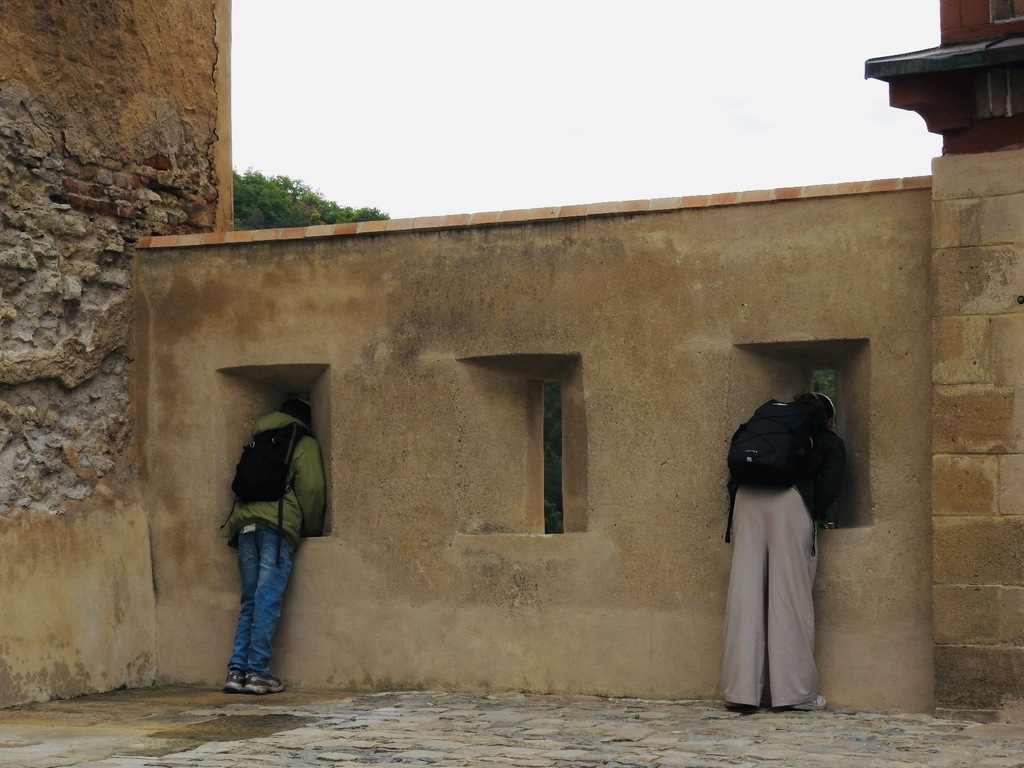 Z KARLŠTEJNA DO NIŽBORU Z KARLŠTEJNA DO NIŽBORU