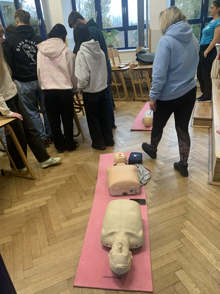 JAK ZACHRÁNIT ŽIVOT