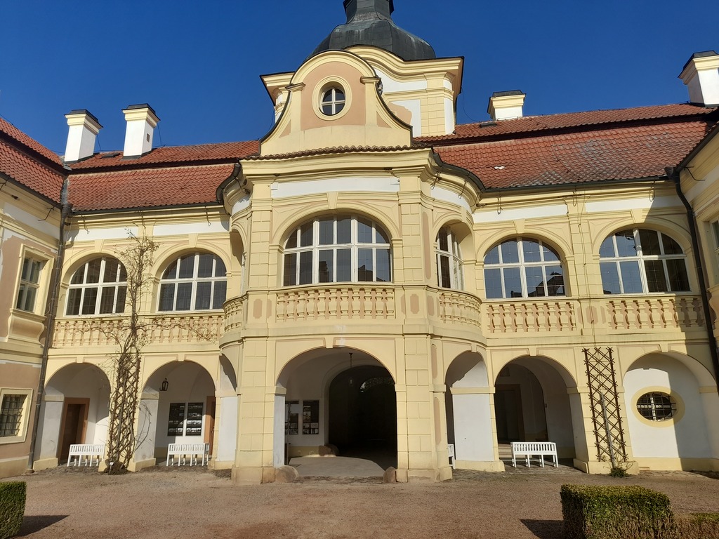 ZA HISTORICKÝMI KROVY DO ZÁPADNÍCH ČECH