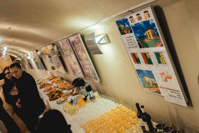 VÝSTAVA STUDENTI NA HRADĚ2 VÝSTAVA STUDENTI NA HRADĚ2